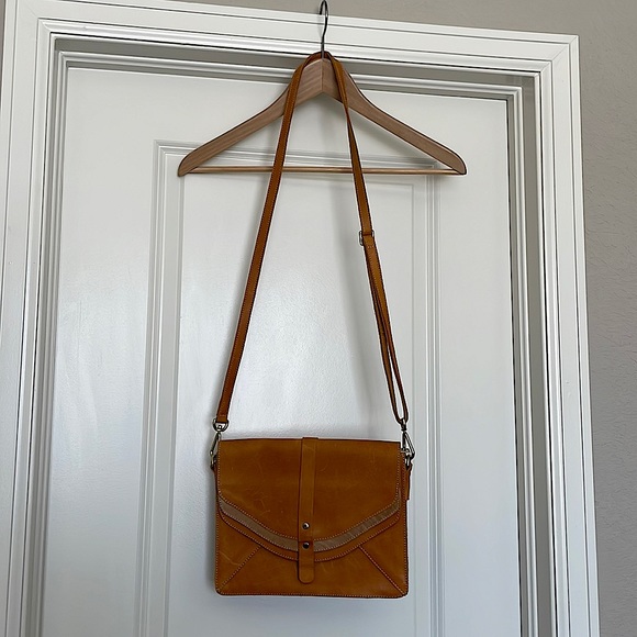Genuine camel colored leather Sseko crossbody bag. - Picture 2 of 3